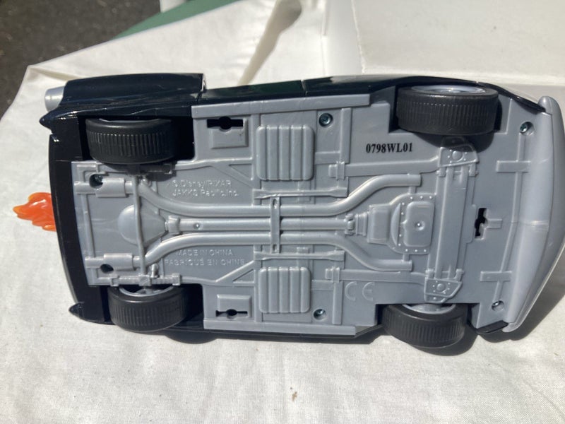 Disney Pixar Incredibles 2 car Carousel 2