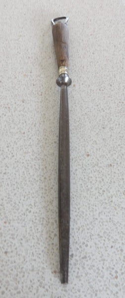 **** RARE *** GEO WOSTENHOLM & SON - " PIPE " -" FAT BELLY " - SHARPENING STEEL. Carousel 1