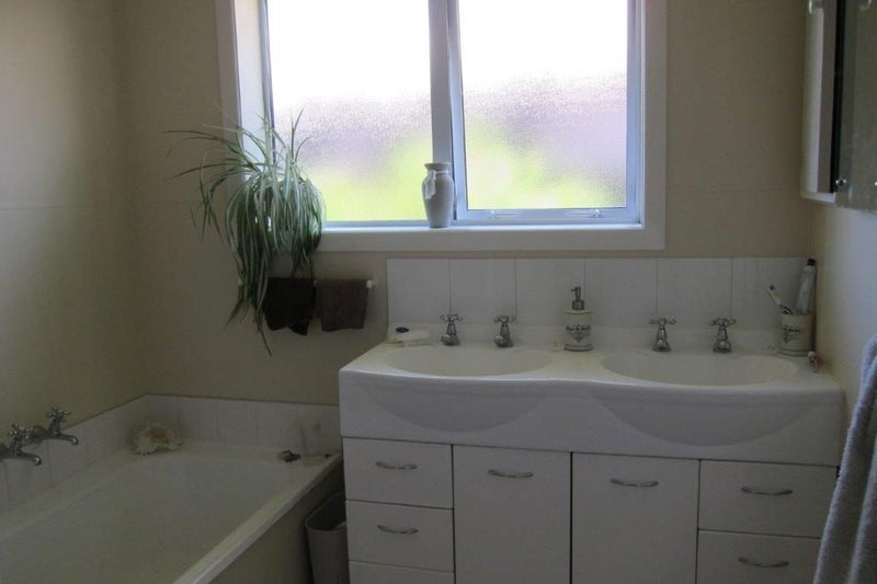 Upper Riccarton, 5 bedrooms64560894835586114