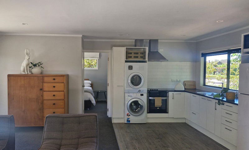 Pukemoremore, 1 bedroom64560943992323111