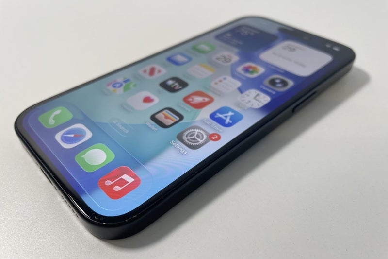 Apple iPhone 15 128gb Black (for repair)64560992829313110