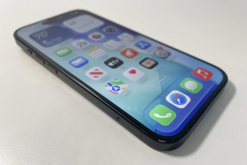 Apple iPhone 15 128gb Black (for repair)64560992829313113