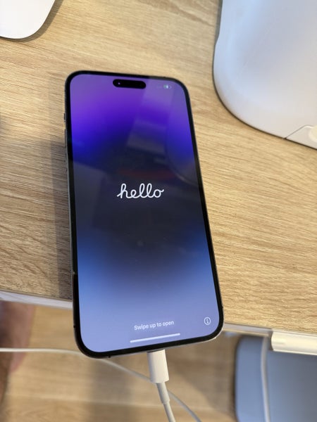 iPhone 14 Pro Max64561199948802111