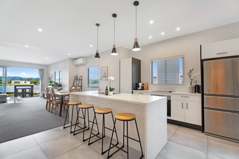 Furnished Lakeside Escape with Unmatched Views64561452486146110