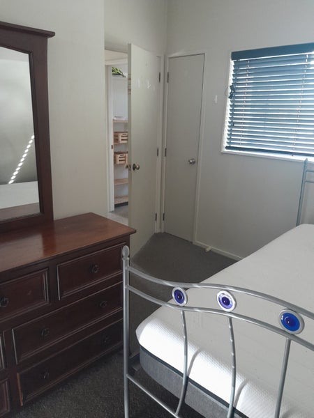 Birkenhead, 3 bedrooms64562887023746111