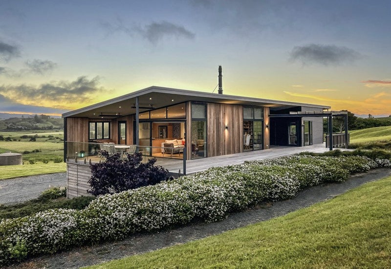 The Best of Both Views64569321758083110