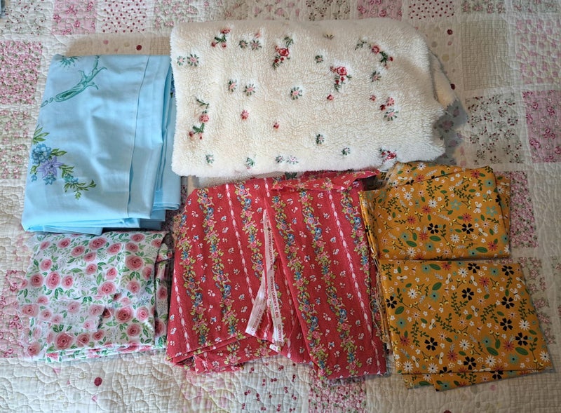 Bulk Fabric Clearout - Florals + vintage sheet Carousel 1