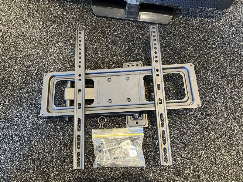 Small TV bracket Carousel 4