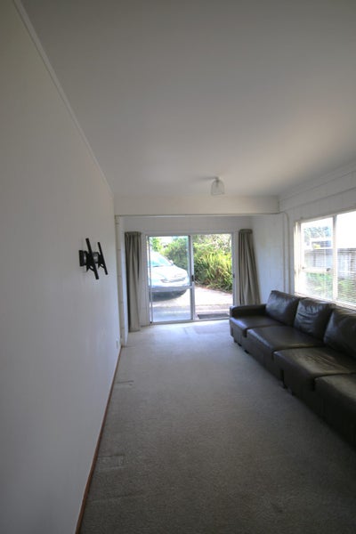 Birkenhead, 1 bedroom64564482556035111
