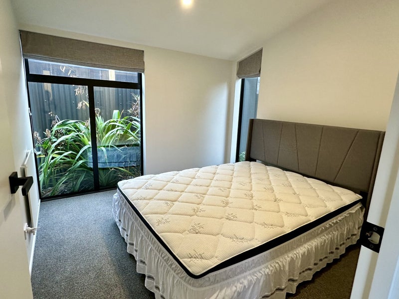 Waltham, 1 bedroom64569062248194111