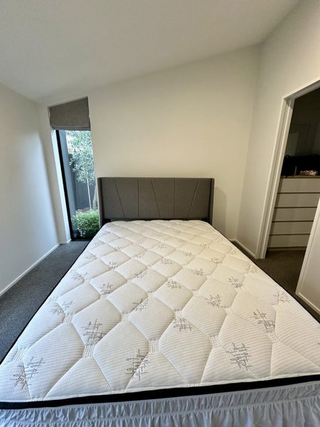 Waltham, 1 bedroom64569062248194112