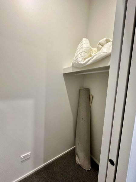 Waltham, 1 bedroom64569062248194114