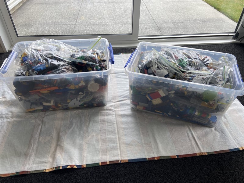 Bulk Lego64569609350403110