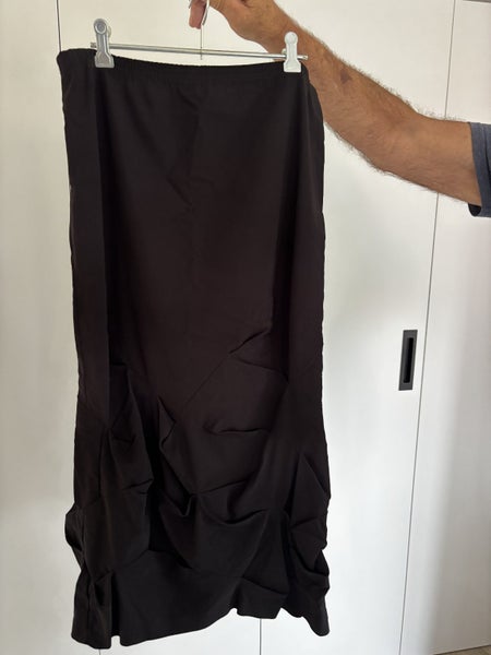 Ladies black skirt with rouched bottom Carousel 3