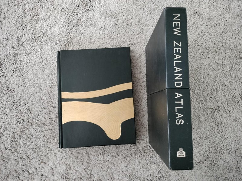 Limited Edition New Zealand Atlas Carousel 1