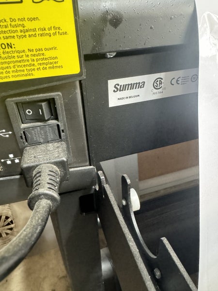 SUMMA S ONE D120 Vinyl Cutter Carousel 7