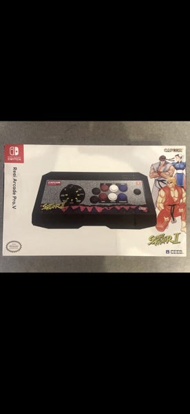 Nintendo Switch/PC Arcade Stick Street fighter 2 Real arcade pro V (HORI) Carousel 1