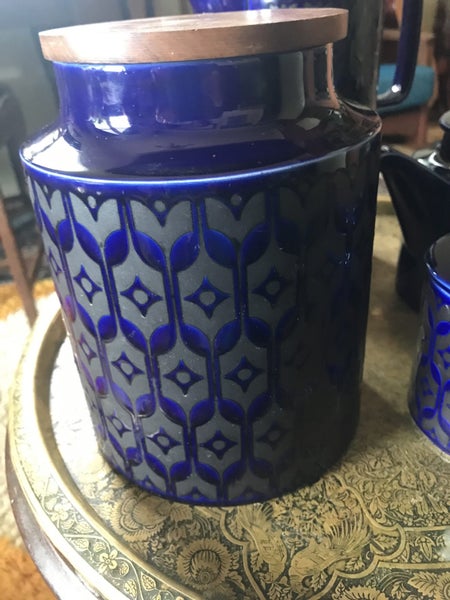 Hornsea Heirloom series cobalt blue tea coffee sugar bowl and large container Carousel 2