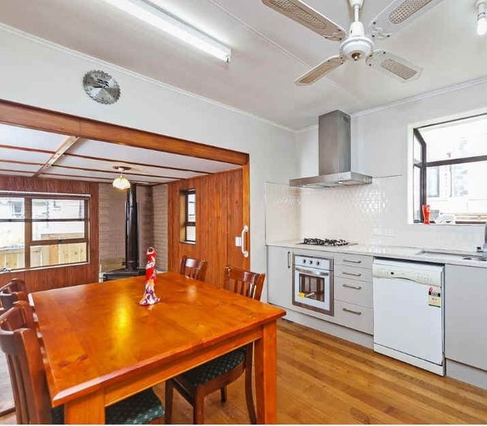 Mount Roskill, 3 bedrooms64573044526337112