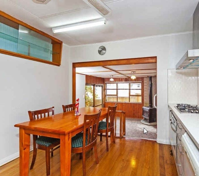 Mount Roskill, 3 bedrooms64573044526337114