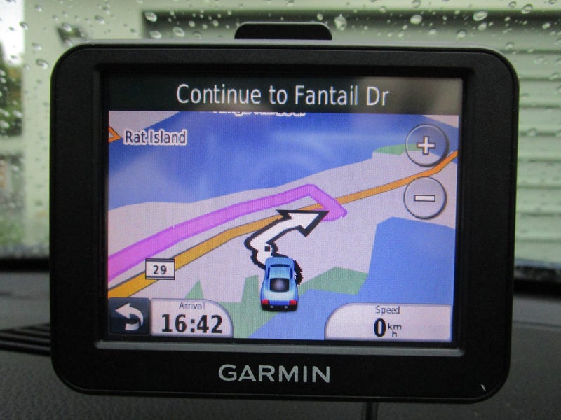*** GREAT LITTLE GARMIN NUVI 30 GPS *** Carousel 2