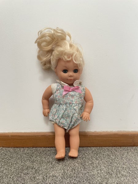 Unknown Small Doll – 30 cm Carousel 1