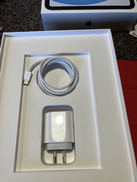 I Pad 11 (A16) 128 Wi-Fi Computer64573565944450113