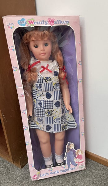 Wendy Walker Doll – Boxed - 32 Inches (Lovee Doll & Toy Co.) Style no 32110 Carousel 2
