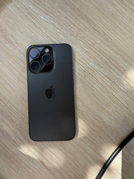 iPhone 15 pro, 256GB in excellent condition64574292043650112