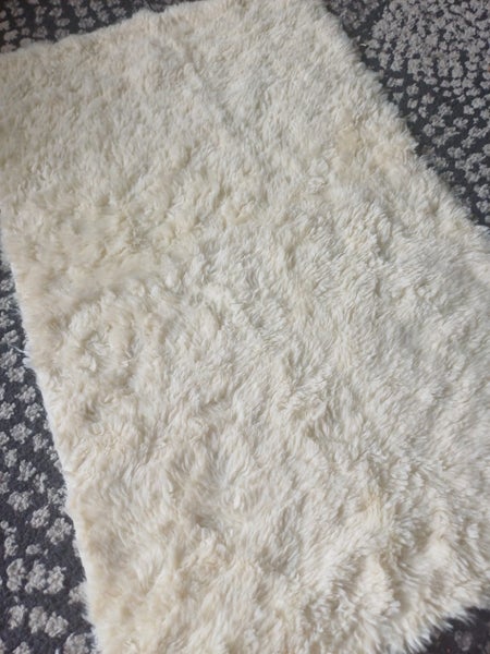 Faux fur - teddy bear/ soft toy making material / Cream pile Carousel 1