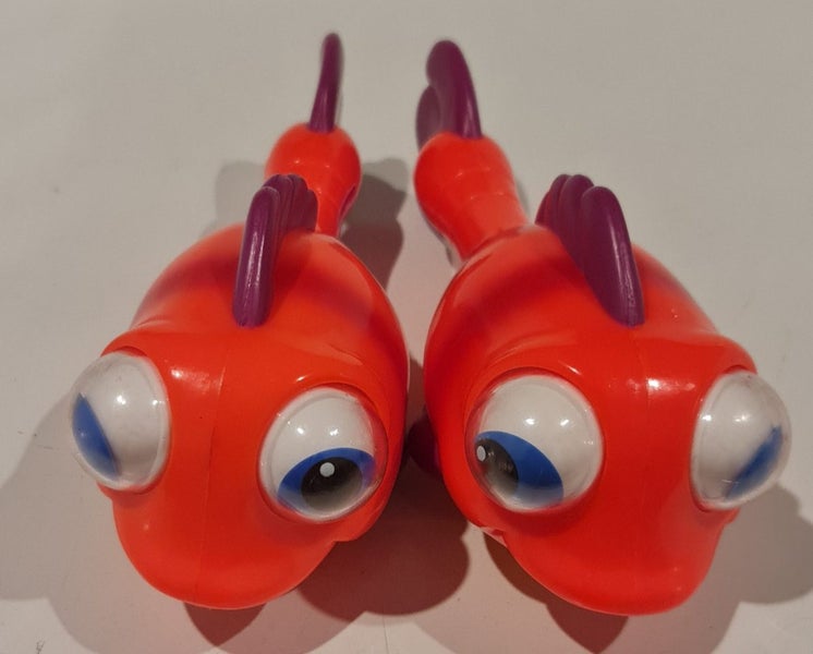 Fisher-Price - Fish Stix Maracas ^ Carousel 2