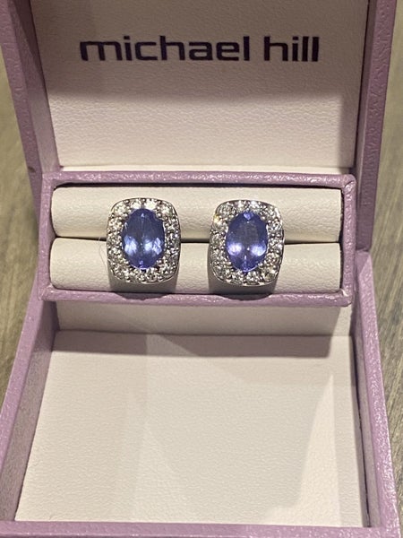Stunning Tanzanite & Diamond Earrings - Priced To Sell! Carousel 2