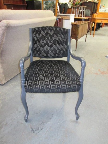 2204 OCCASIONAL CHAIR Carousel 1