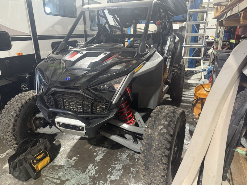 Polaris RZR Turbo R 202264581010523267111