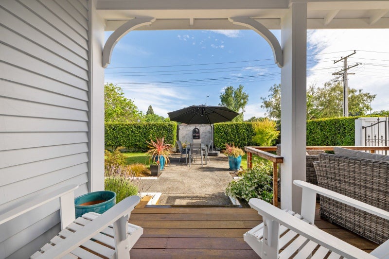 The Villa, the Park and the Perfect Swing64581119922049113