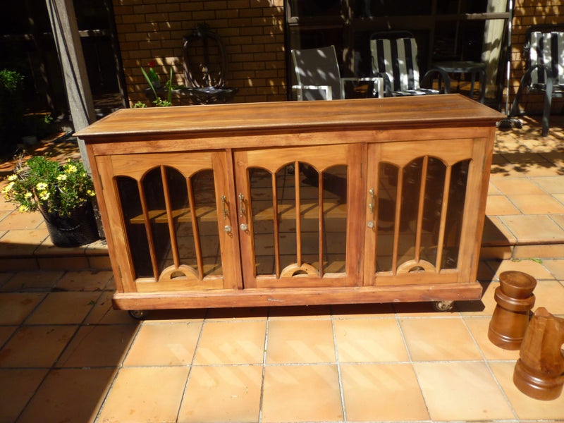 chess set with storage cabinet64692474675971112