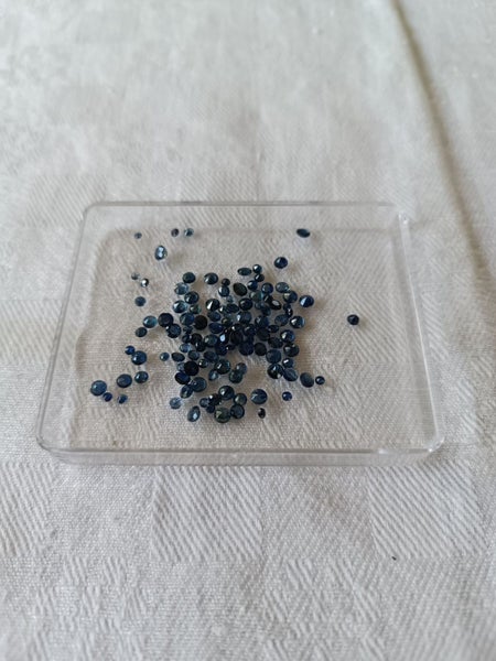10ct. real natural Sapphire - round Carousel 1
