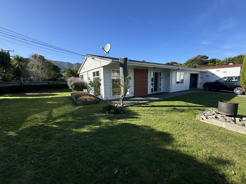 Waikanae, 2 bedrooms64581517138178110