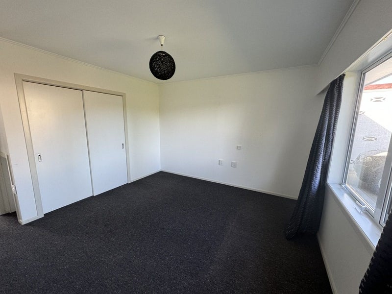 Waikanae, 2 bedrooms64581517138178114
