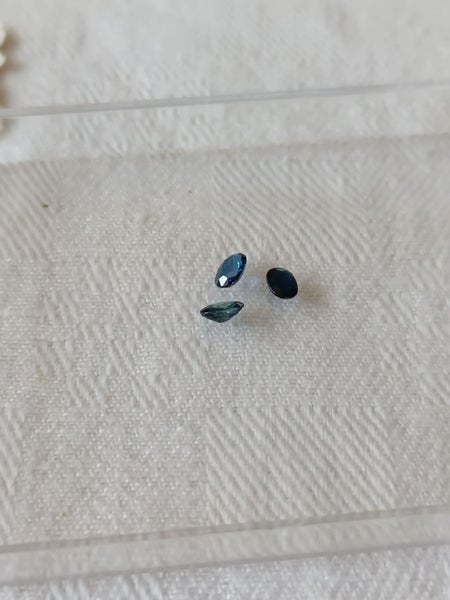 real natural Sapphire - 3 stones - 0.95ct. Carousel 3