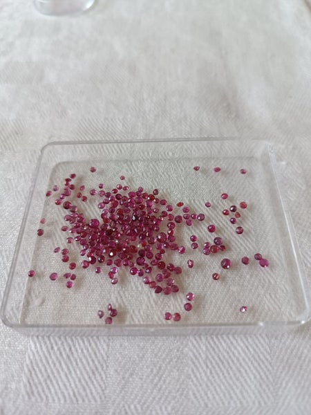 10ct. of real natural Rubies - round Carousel 1