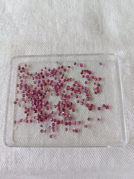 10ct. of real natural Rubies - round Carousel 6