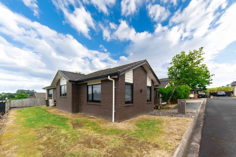 Glenview, 4 bedrooms64581820958209111