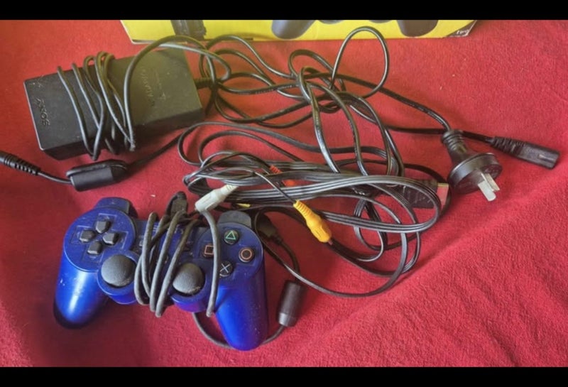 PS2 CONSOLE PACKAGE Carousel 2