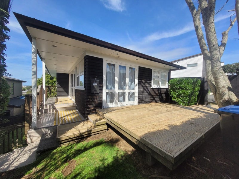 Onehunga, 5 bedrooms64582221060097110