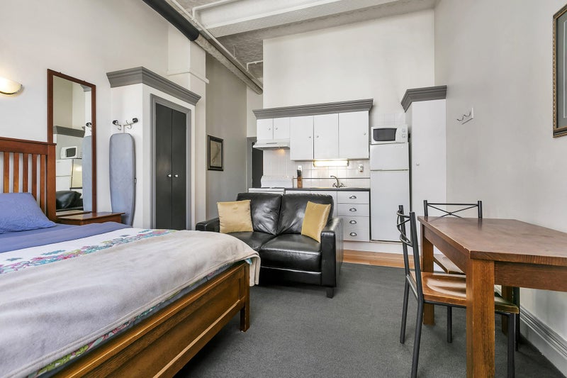 City Centre, Studio64582317814274112