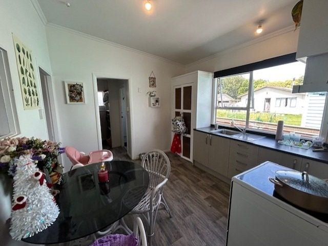 Waitara, 3 bedrooms64582428112130113