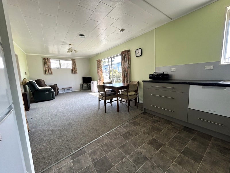 Westport, 2 bedrooms64582525228931112