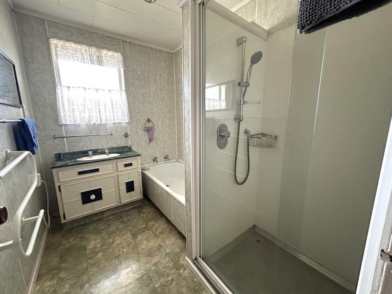 Westport, 2 bedrooms64582525228931114