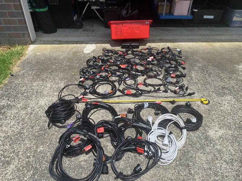 Power Cables x 60 (1m to 20m)64582587408641110